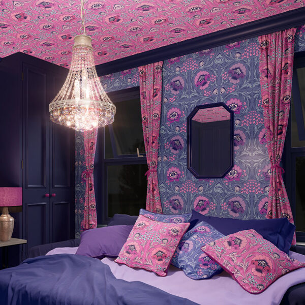 Maximalist purple&pink bedroom